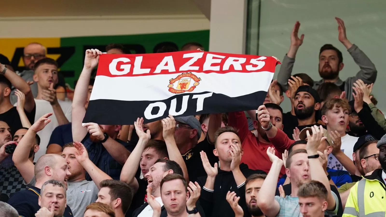 Glazer family plot ‘final cruel twist’ to leave Man Utd with ‘£500m in debts’ as ‘four parties’ show interest