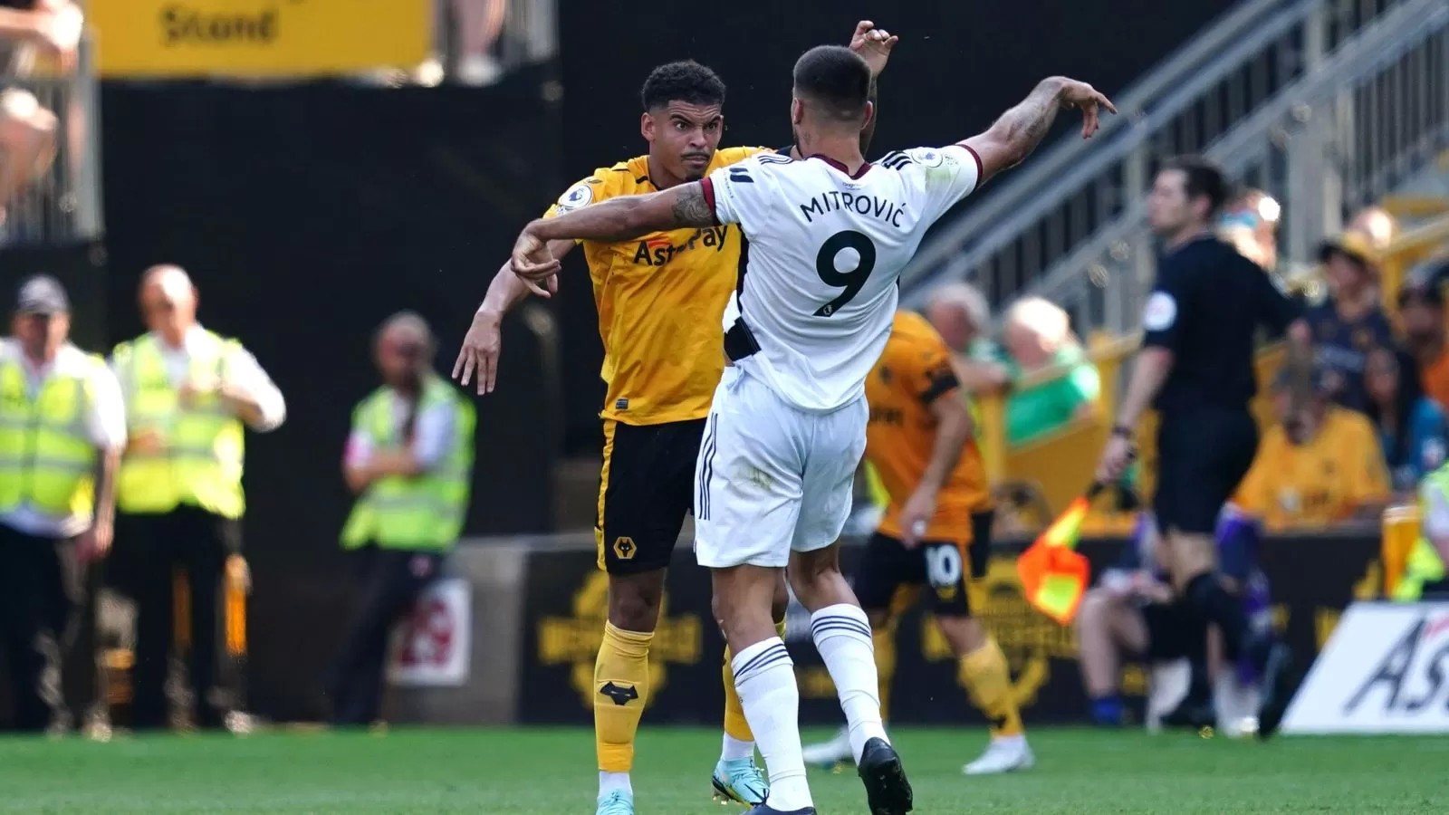 Nottingham Forest agree to pay incredible £44.5m fee for Wolves star Gibbs-White