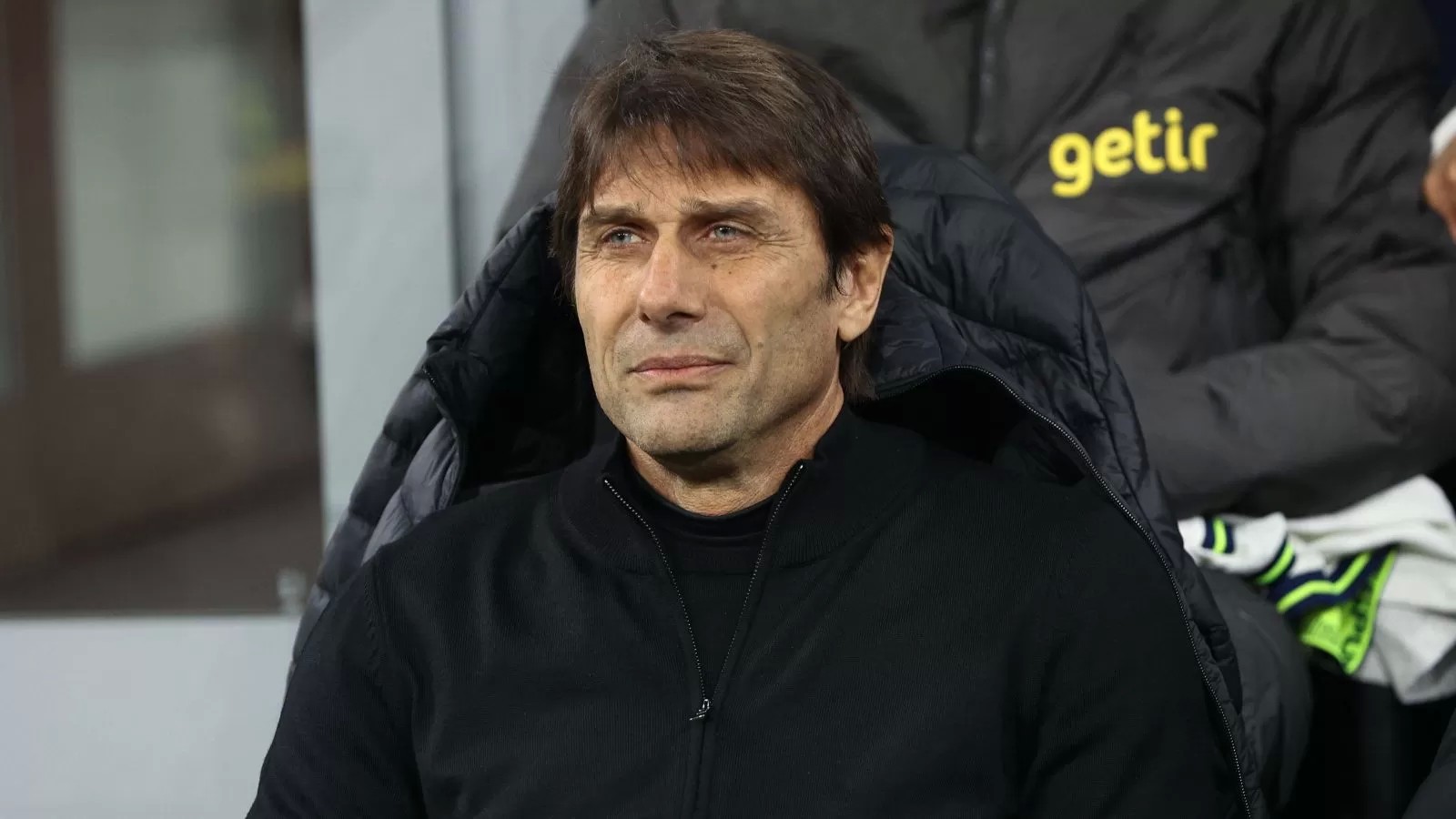 Conte to lose ‘£15m payday’ as part of Tottenham ‘clause’; ex-Barcelona boss is ‘one to watch’