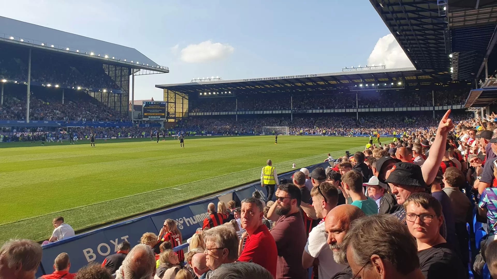 The story of Everton v Bournemouth by a Cherry born a Blue who wishes Dad was there too