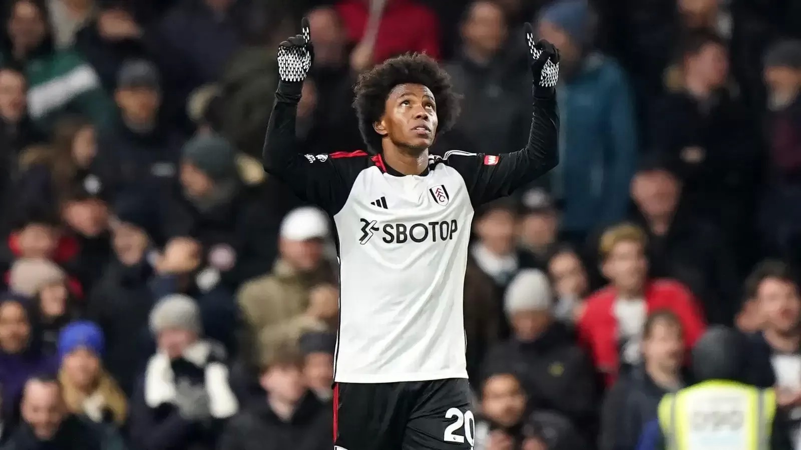 Fulham 3-2 Wolves: Willian scores two, including 94th-minute winner, to down O’Neil’s men