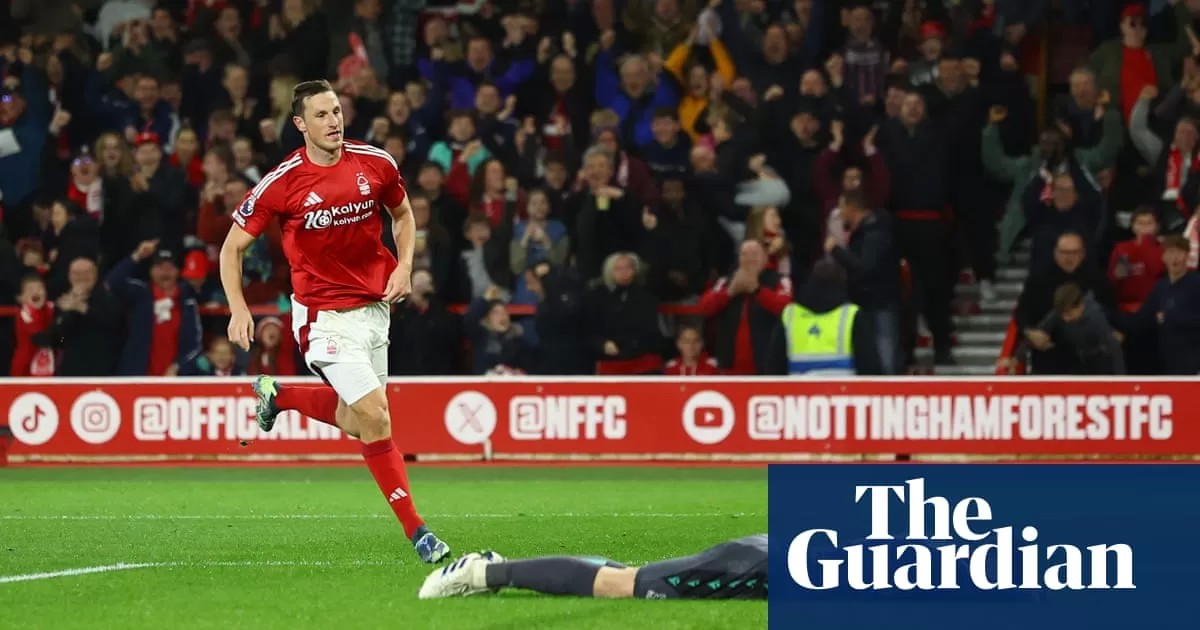 Nottingham Forest’s Chris Wood floors Crystal Palace after Henderson blunder